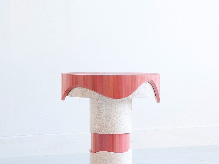 Jallu Ébénistes Flow Table Drip Pink in cracked lacquer and straw marquetry available through RUNE, New York